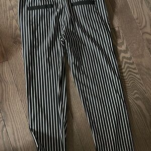 Leggings/small size/ black& white stripes/stretchy ma